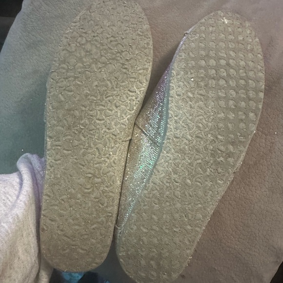 Women’s TOMS sparkle shoes in size 10 - Picture 3 of 4